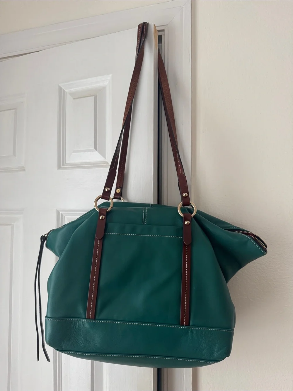 Dooney & Bourke Wayfarer Tilly Tote Green Smooth Leather Shoulder Bag